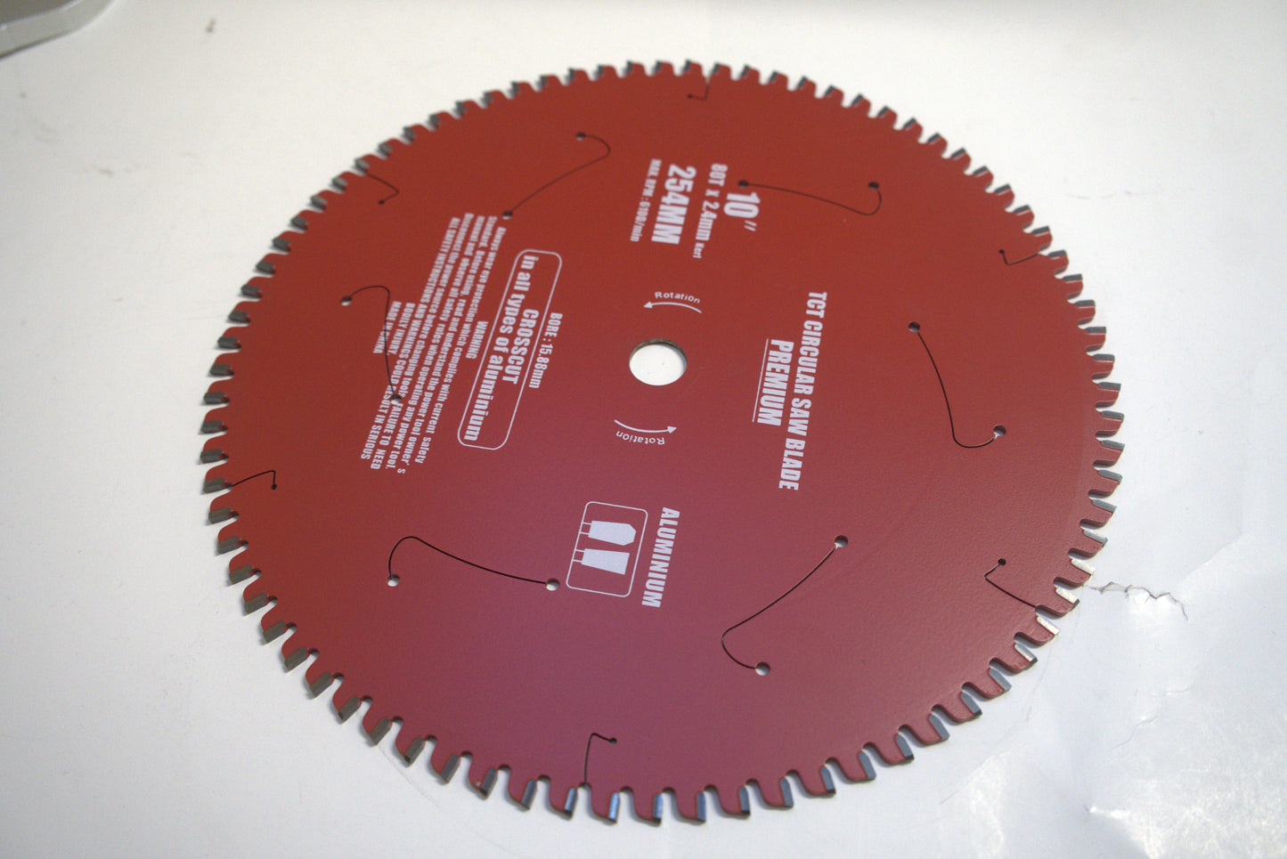 Premium saw blade from Best Glass Parts with sharp teeth, designed for precise cutting tasks.