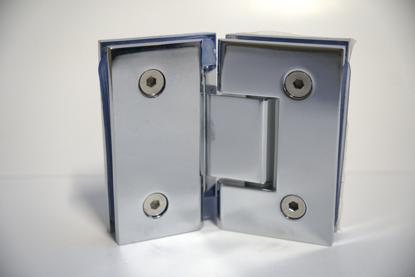 Standard Hinge Glass to Glass 135