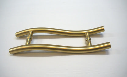 Round S-shape pull handle by Best Glass Parts, sleek metal door or drawer handle with smooth curves
