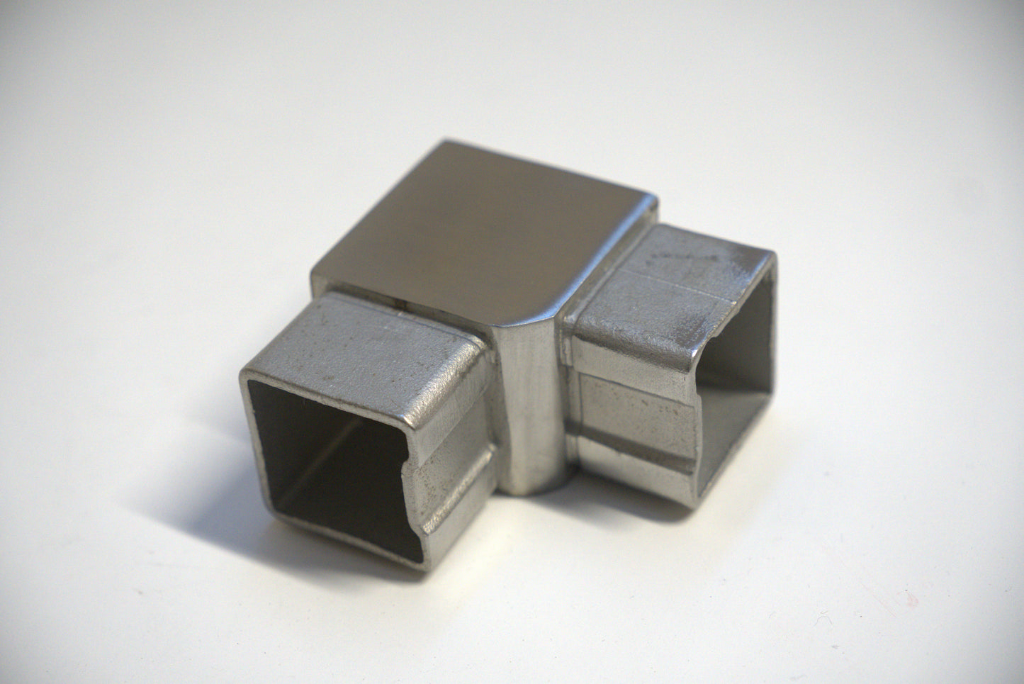 Square handrail top with 90-degree contact for railing, designed for vertical installation by Best Glass Parts.