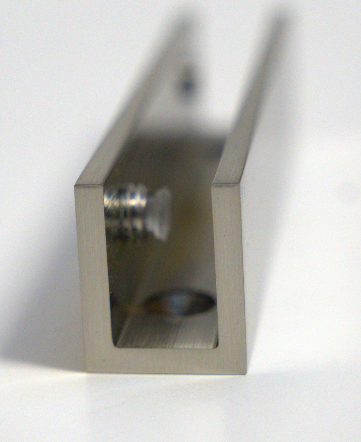 Bottom glass clamp 180 from Best Glass Parts, shows sturdy metal construction with adjustable screw for secure glass installation.