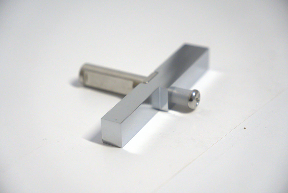 Heavy-duty header adapter pivot from Best Glass Parts, showing sturdy construction and connection points for glass installation.