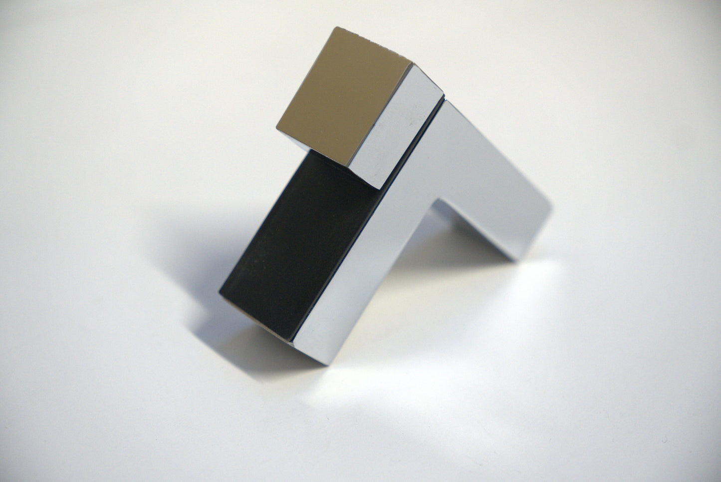 Square metal showcase shelf bracket from Best Glass Parts with a tap design, ideal for supporting display shelves.