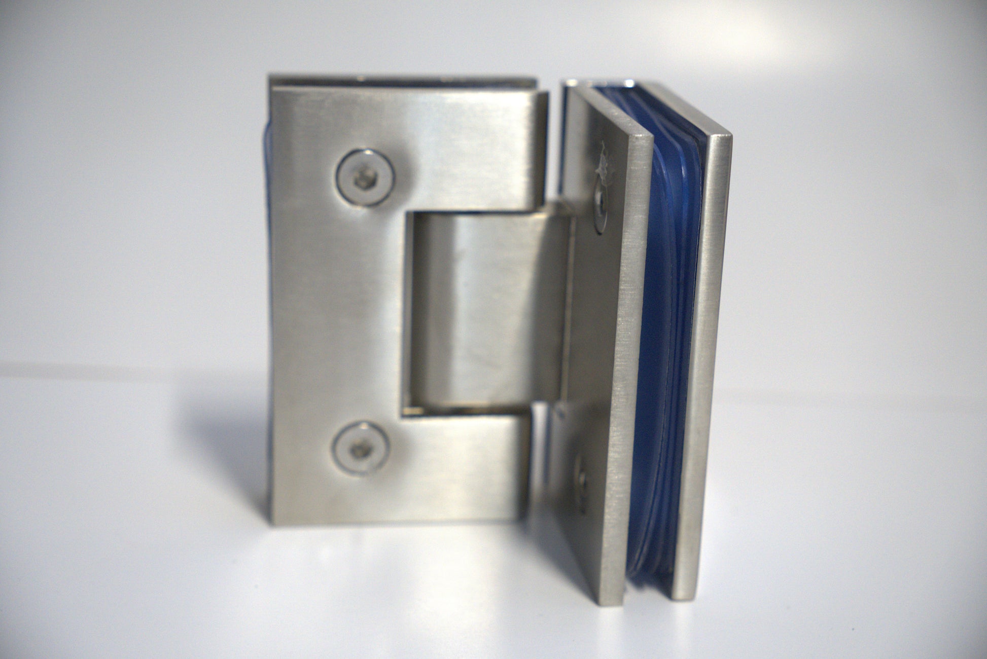 Glass to glass 90-degree hinge from Standard GEN by Best Glass Parts, showing a chrome finish and mounting plates.