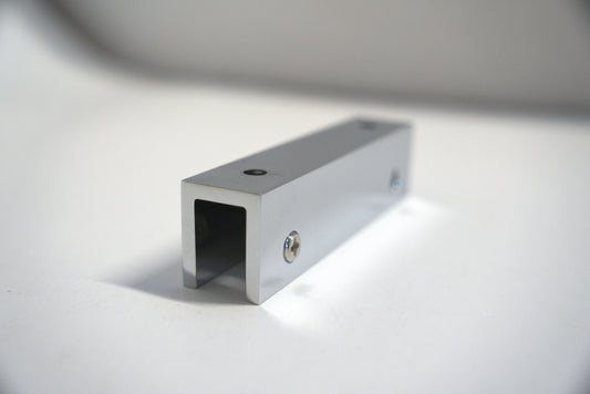 Best Glass Parts Top Clamp 180 with sturdy metal construction and adjustable screw for secure glass panel installation.