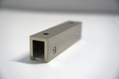 Top Clamp 180 from Best Glass Parts, showing a sturdy metal clamp with adjustable screws for glass installation.